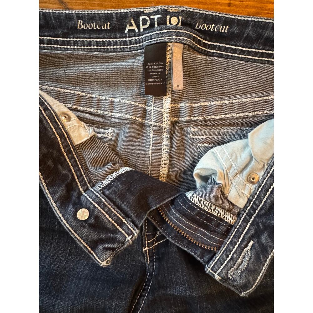 APT. 9 Bootcut Jeans Women's Size 8 Blue Mid Rise Dark Wash 5-Pocket Button Back - Picture 6 of 10